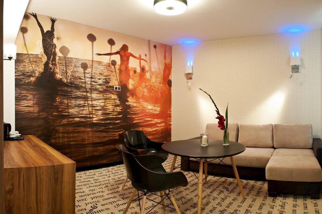 Hotel Piano Lublin Quarto foto